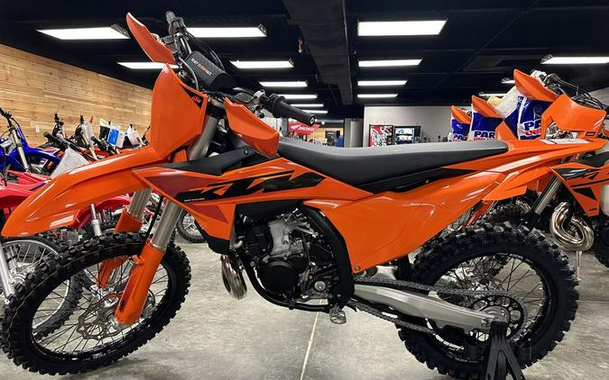 2025 KTM SX 300