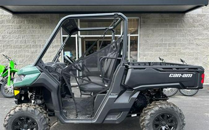 2025 Can-Am Defender DPS HD10