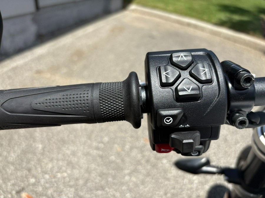 2025 Triumph Speed Twin 1200