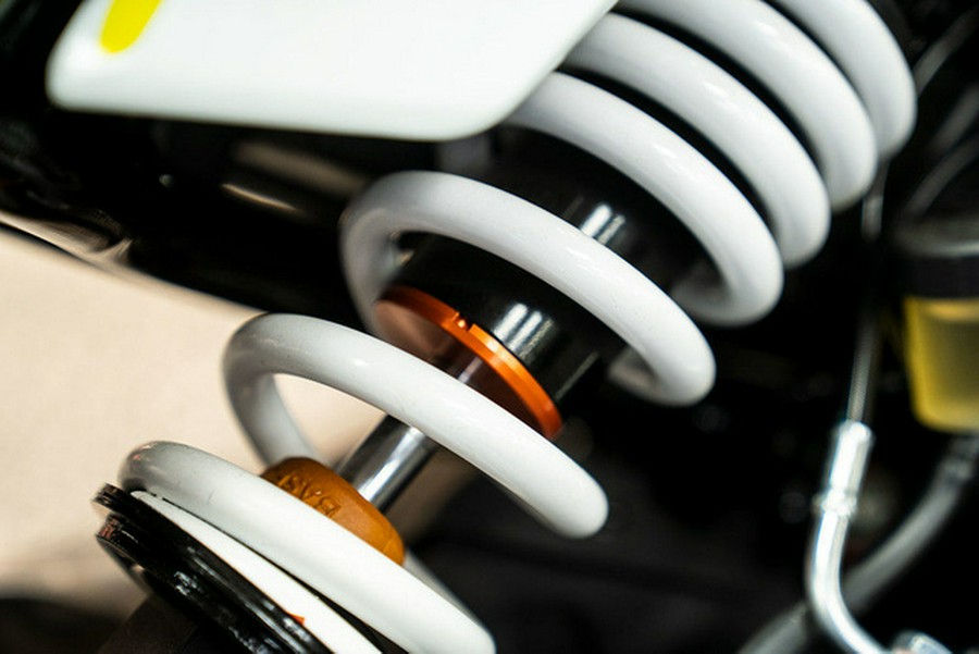 2024 Husqvarna VITPILEN 401