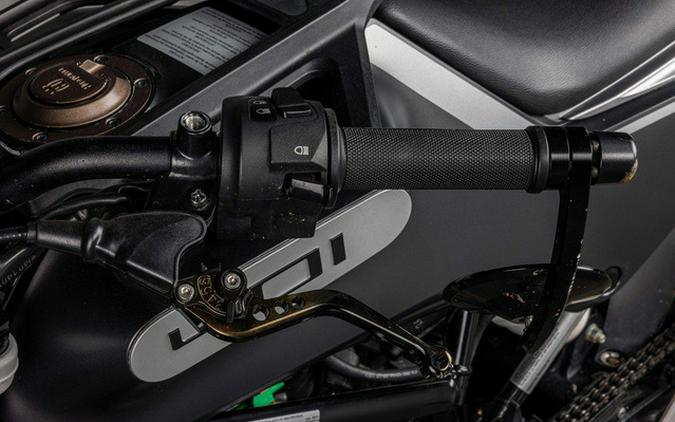 2021 Husqvarna SVARTPILEN 401