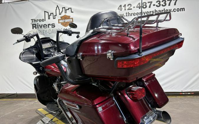 2017 Harley-Davidson® Road Glide® Ultra Two-Tone Mysterious Red Sunglo/Velocity Red Sunglo