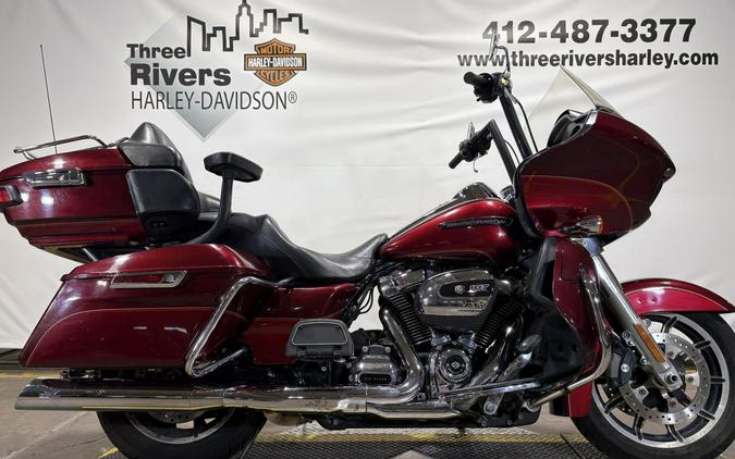 2017 Harley-Davidson® Road Glide® Ultra Two-Tone Mysterious Red Sunglo/Velocity Red Sunglo