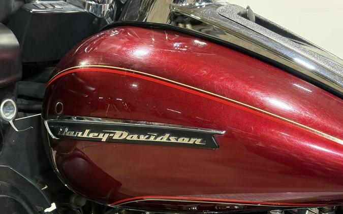 2017 Harley-Davidson® Road Glide® Ultra Two-Tone Mysterious Red Sunglo/Velocity Red Sunglo