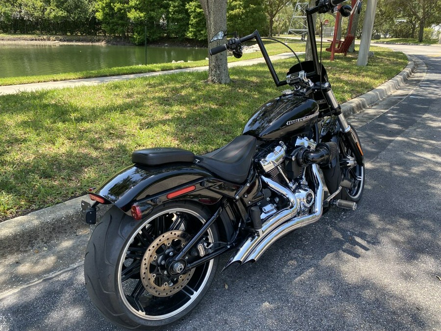 2018 Harley-Davidson Breakout