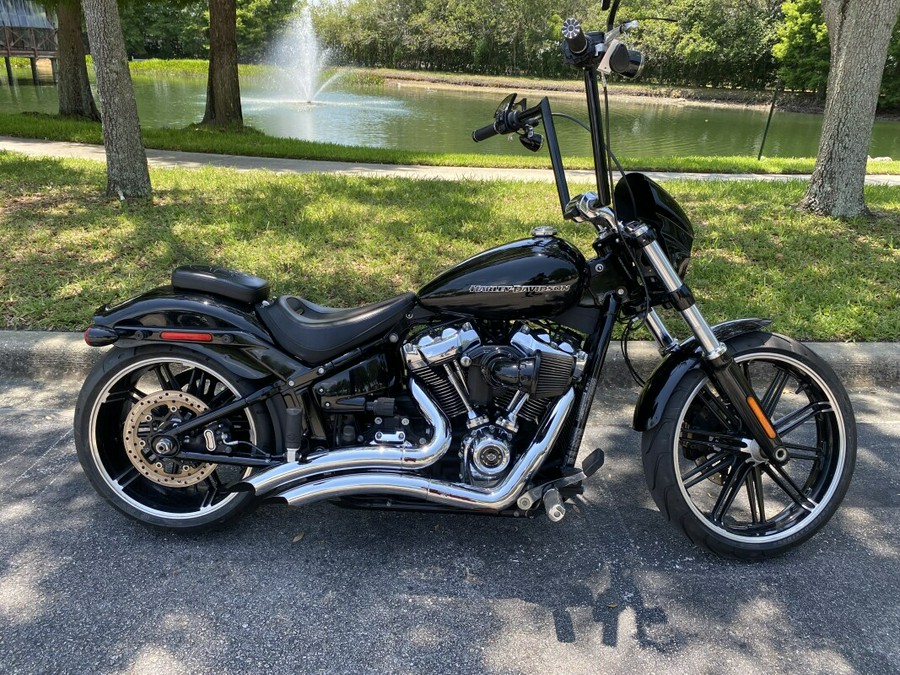 2018 Harley-Davidson Breakout