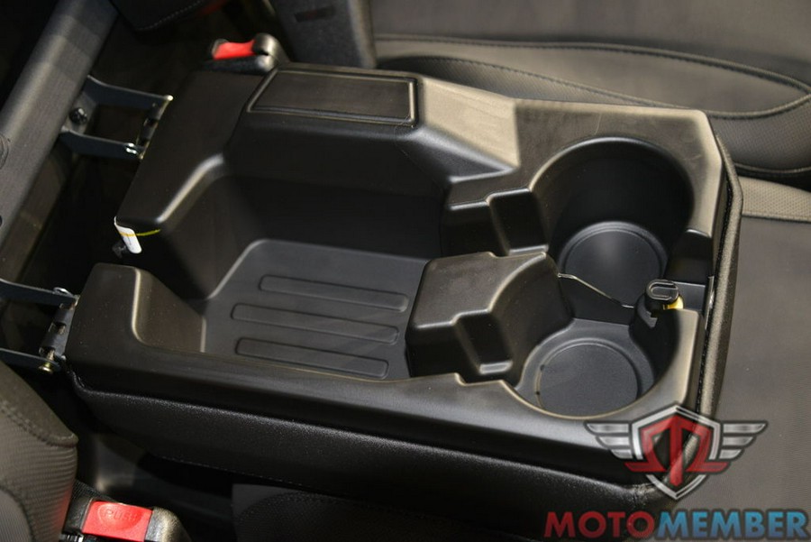 2025 Can-Am Defender MAX XT HD9