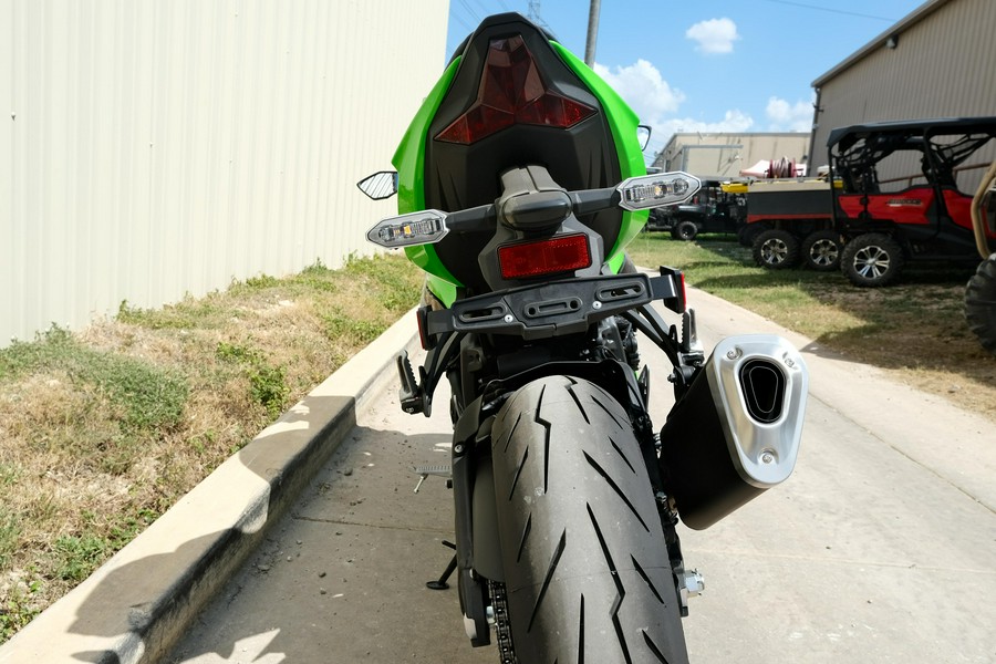 2026 KAWASAKI NINJA ZX6R