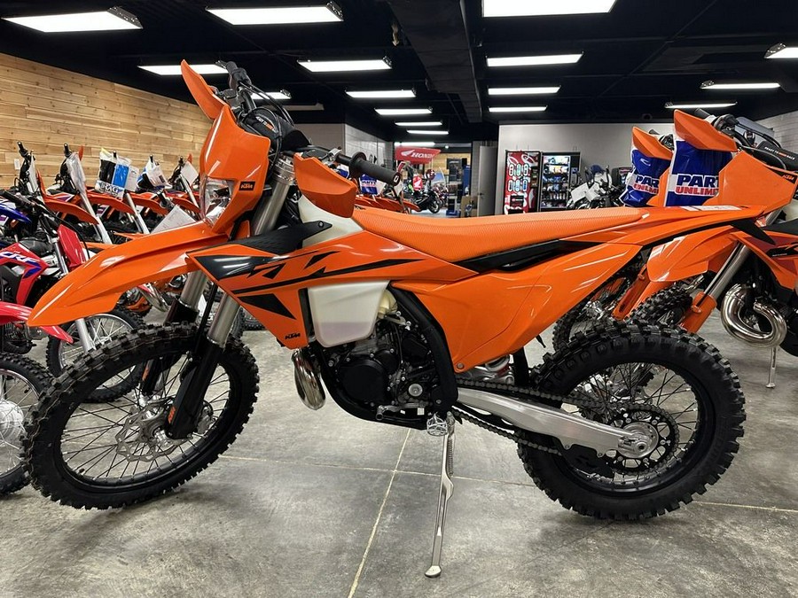 2025 KTM XC 300 W