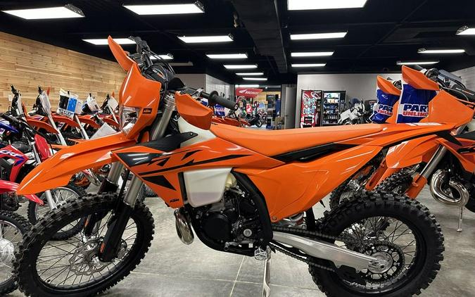 2025 KTM XC 300 W