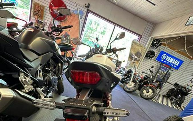 2025 Honda CB750 Hornet