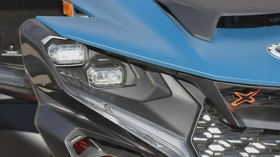 2025 CAN-AM MAVERICK R MAX RS WITH SMARTSHOX 999T DCT