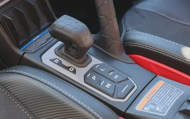 2025 CAN-AM MAVERICK R MAX RS WITH SMARTSHOX 999T DCT