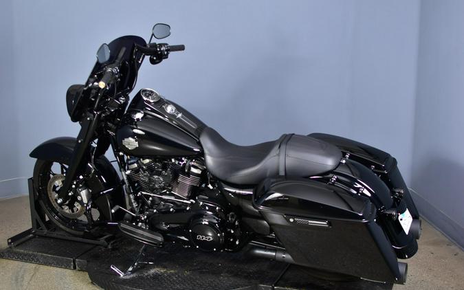 2023 Harley-Davidson Road King Special Vivid Black