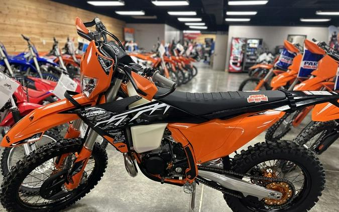 2025 KTM XC 300 W Hardenduro