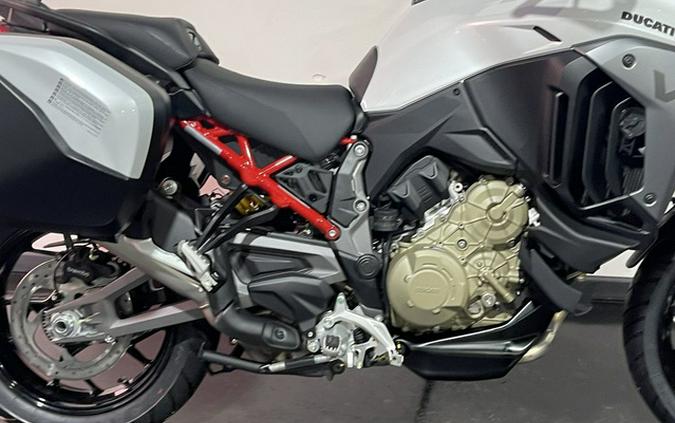2025 Ducati Multistrada V4 S Travel & Radar Iceberg White