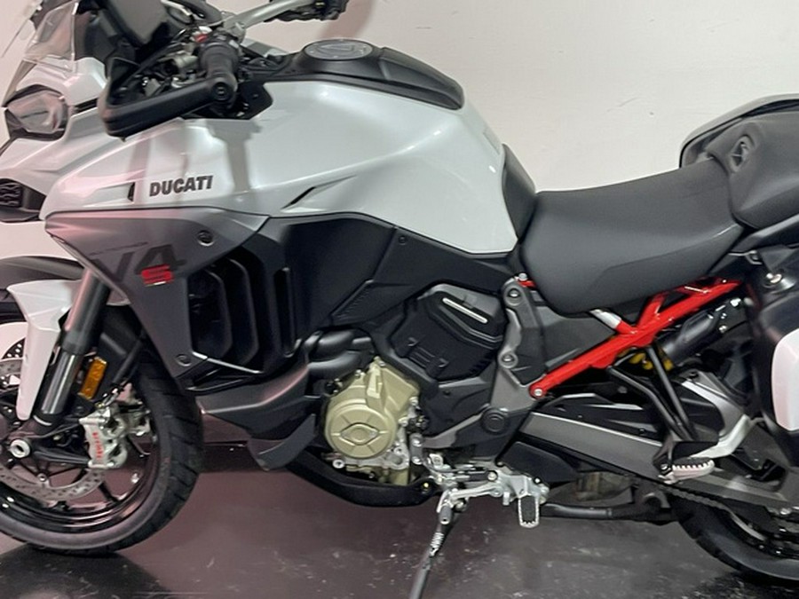 2025 Ducati Multistrada V4 S Travel & Radar Iceberg White