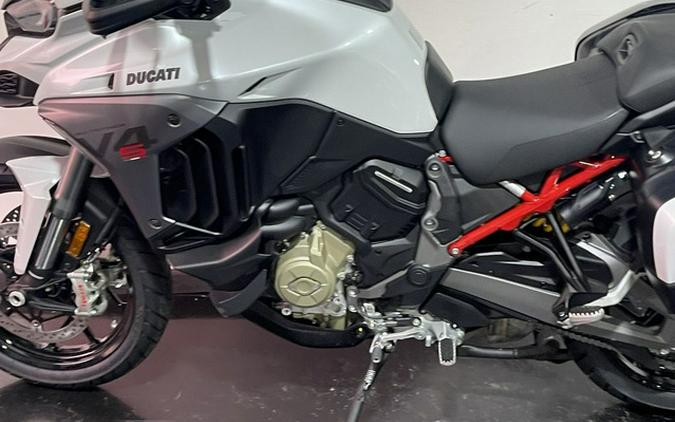 2025 Ducati Multistrada V4 S Travel & Radar Iceberg White