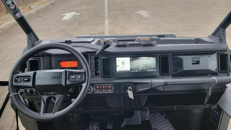 2026 Can-Am® Defender MAX LONE STAR HD11