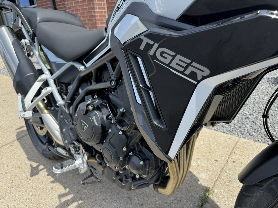 2024 Triumph Tiger 900 GT Pro