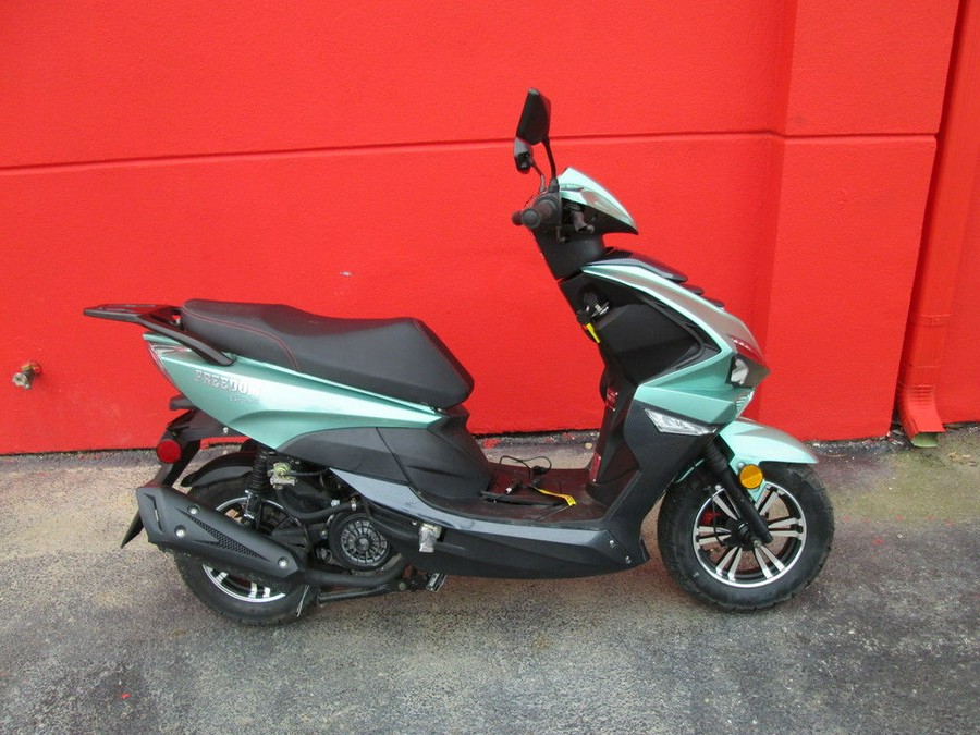 2022 Freedom Scooters CANOE 150