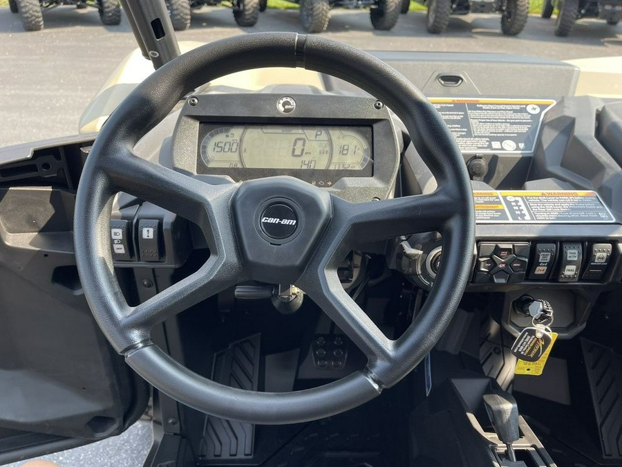 2024 Can-Am® Commander MAX XT-P