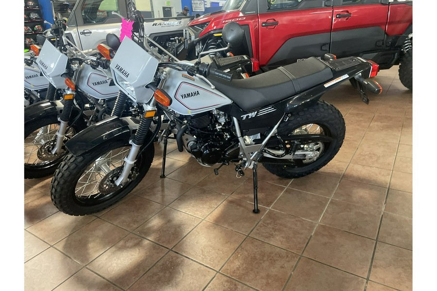 2025 Yamaha TW200