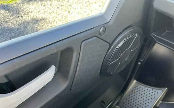 2025 Yamaha Wolverine RMAX2 1000 XT-R