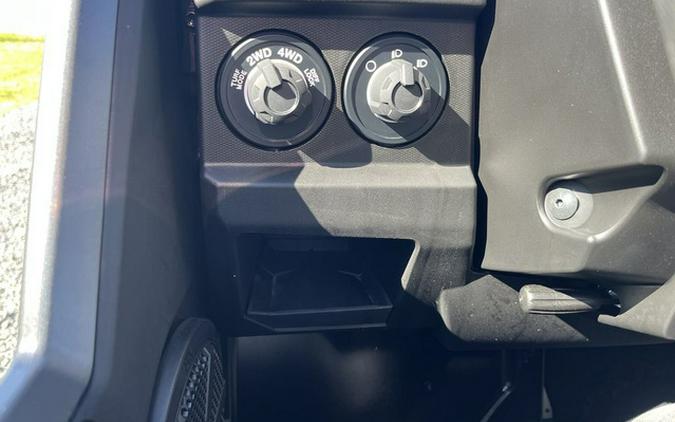 2025 Yamaha Wolverine RMAX2 1000 XT-R