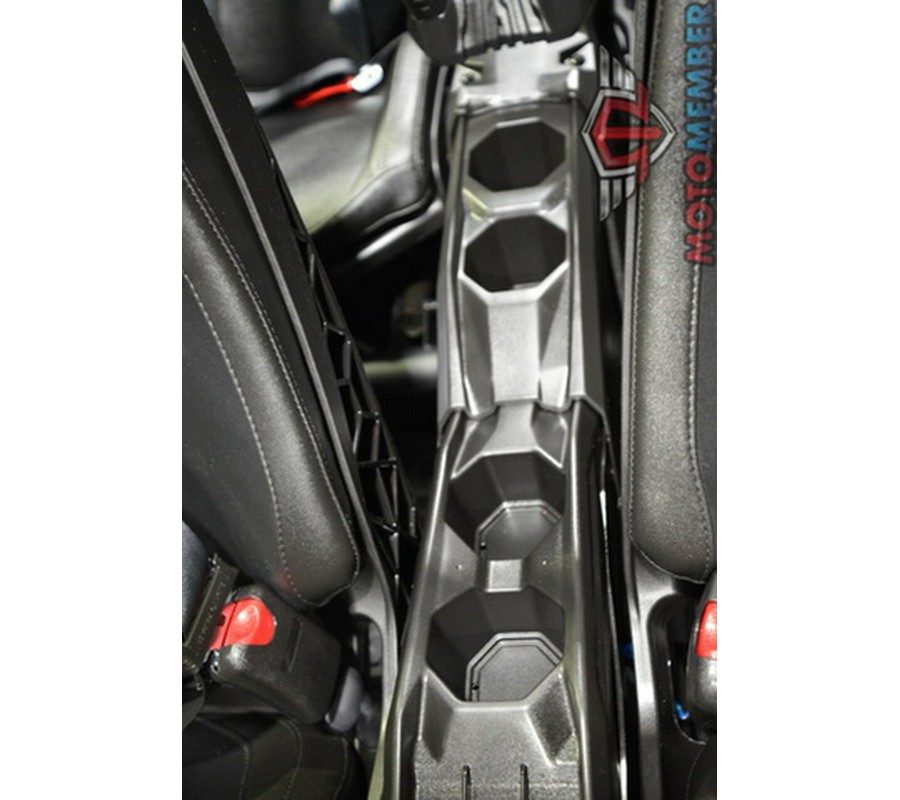 2026 Can-Am Maverick X3 Max RS Turbo RR Scandi Blue & Orange C