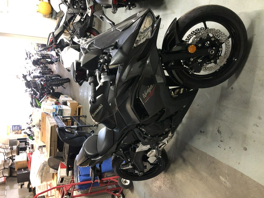 2026 Kawasaki Ninja® 650 Base