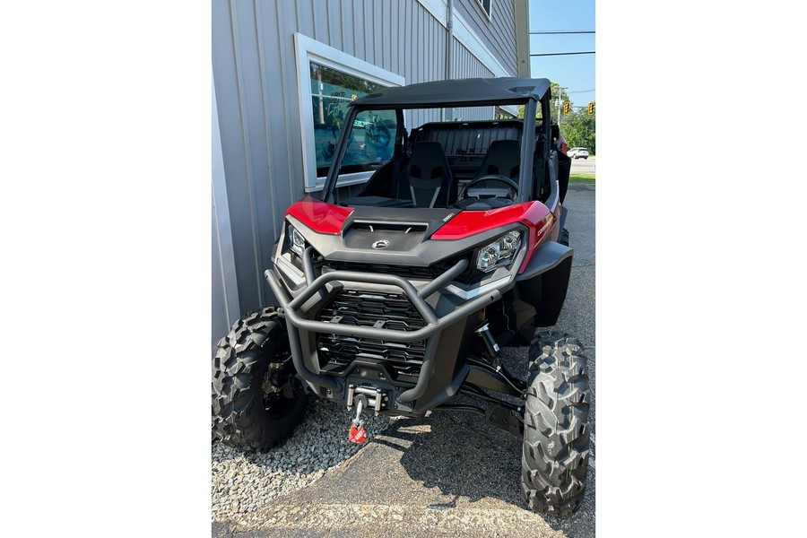 2024 Can-Am Commander XT 1000R Red