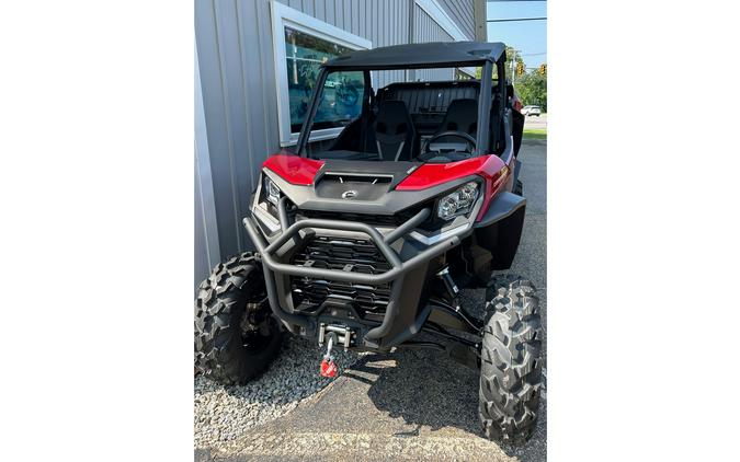 2024 Can-Am Commander XT 1000R Red