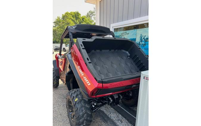 2024 Can-Am Commander XT 1000R Red