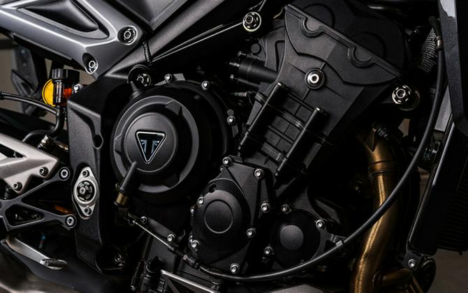 2025 Triumph Street Triple 765 RS