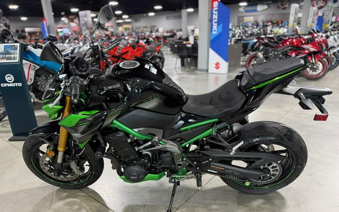 2024 Kawasaki Z900 SE
