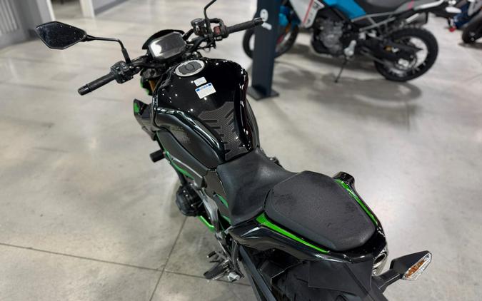 2024 Kawasaki Z900 SE