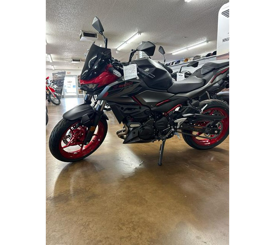 2025 Kawasaki Z500 SE ABS