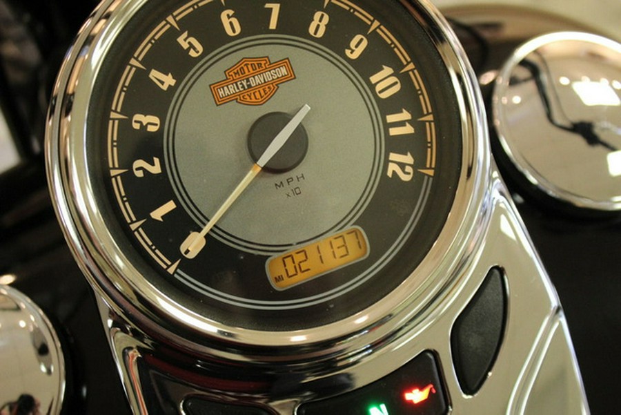 2016 Harley-Davidson Softail FLSTC - Heritage Classic
