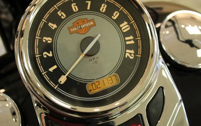 2016 Harley-Davidson Softail FLSTC - Heritage Classic