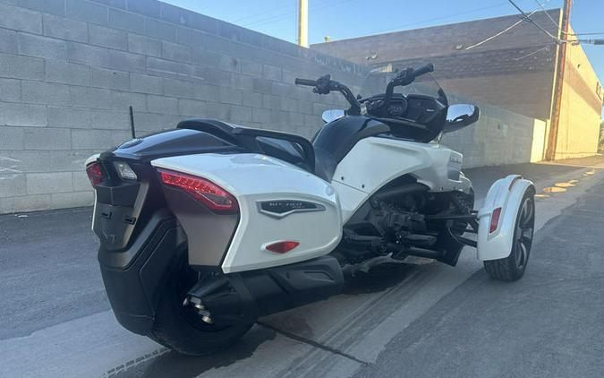 2018 Can-Am® Spyder® F3-T