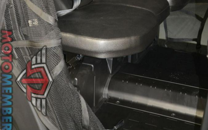 2025 Can-Am Defender DPS HD10