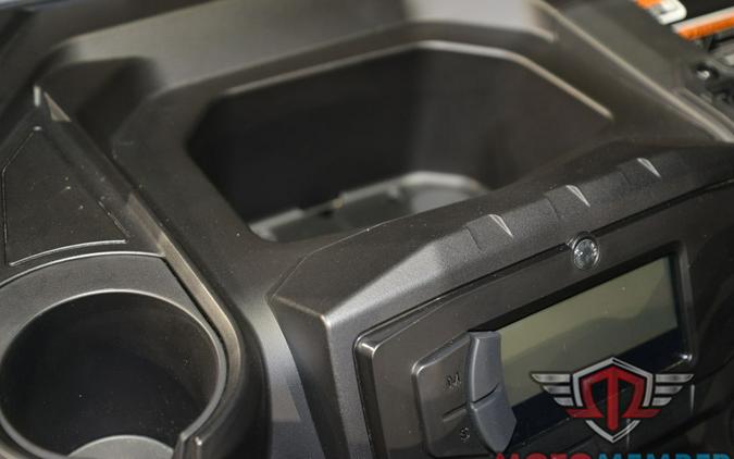 2025 Can-Am Defender DPS HD10