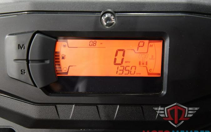 2025 Can-Am Defender DPS HD10