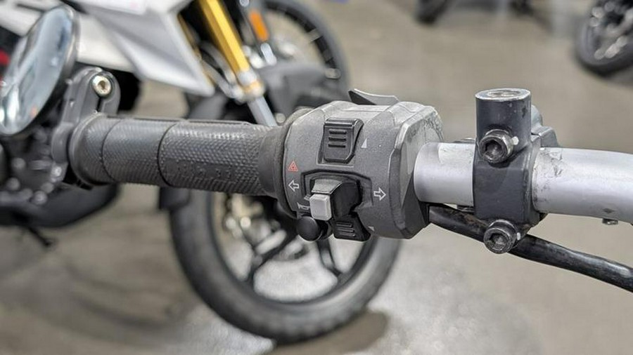 2015 Ducati ICON