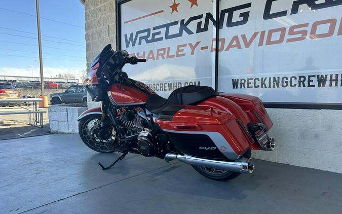 FLHXSE 2024 CVO™ Street Glide®