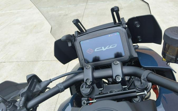 2025 Harley-Davidson® CVO™ Pan America® Carbon Blue