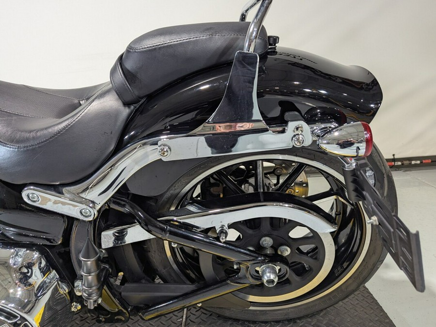 2016 Harley-Davidson® Breakout® Vivid Black