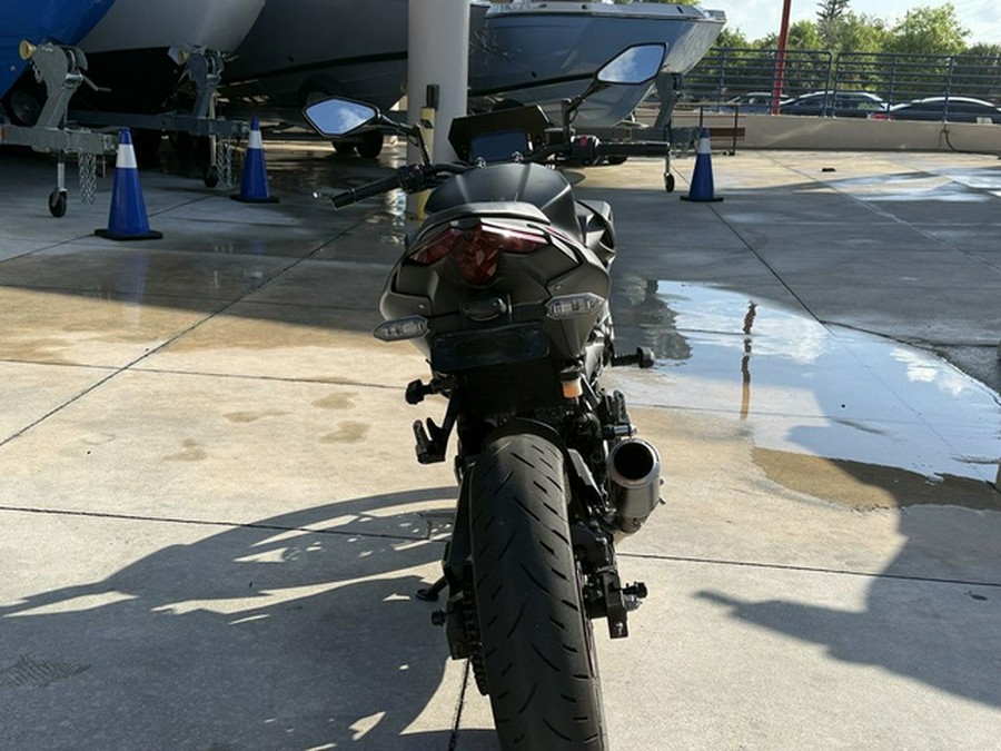 2024 Kawasaki Z500 SE ABS