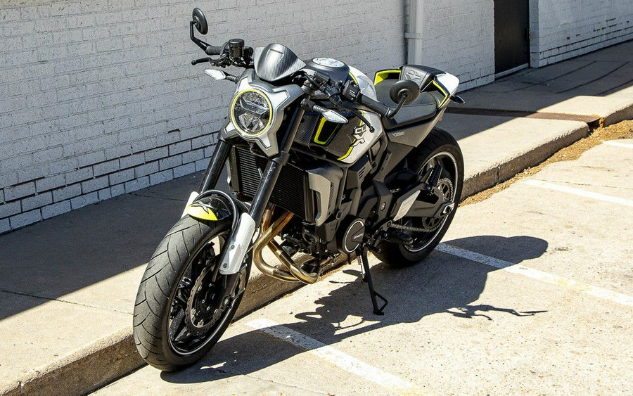 2023 CFMoto 700CL-X Sport